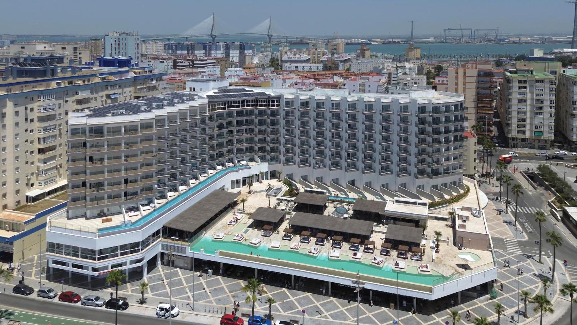 Cadiz Bahia By Qhotels מראה חיצוני תמונה